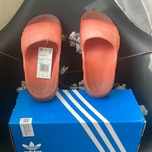 Adidas Adilette 22 Originals Sandals Minimalist Design, brand new and unique